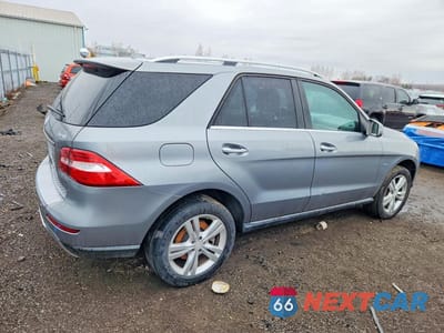 Trzecie zdjęcie samochodu z tyłu: 2012 MERCEDES-BENZ ML 350 4MATIC VIN:4JGDA5HB4CA088529 - miniatura