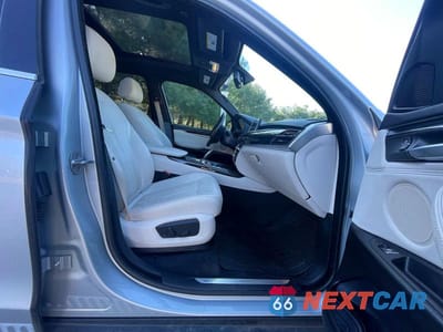 Piąte zdjęcie samochodu w środku: 2017 BMW X5 XDRIVE35I VIN:5UXKR0C57H0V66589 - miniatura