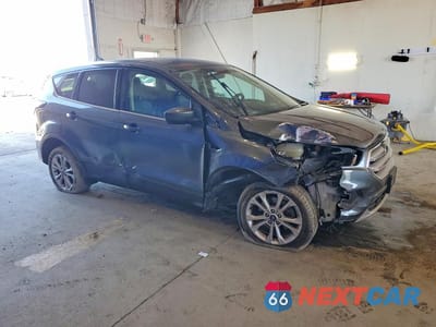 Czwarte zdjęcie samochodu z boku: 2019 FORD ESCAPE SE VIN:1FMCU0GD4KUA51535 - miniatura