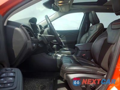 Zdjęcie 7 z 13 samochodu: 2021 JEEP CHEROKEE TRAILHAWK VIN:1C4PJMBX7MD137108 - miniatura