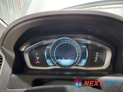Zdjęcie 9 z 13 samochodu: 2014 VOLVO XC60 3.2 VIN:YV4952DL1E2553466 - miniatura