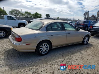 Trzecie zdjęcie samochodu z tyłu: 2001 JAGUAR S-TYPE VIN:SAJDA01P01GM10057 - miniatura