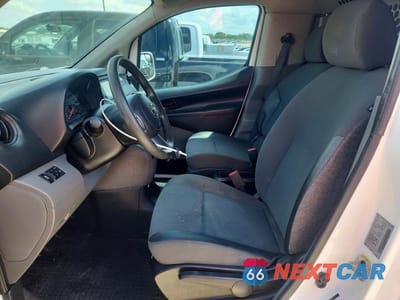 Zdjęcie 7 z 12 samochodu: 2017 NISSAN NV200 SV VIN:3N6CM0KN2HK716412 - miniatura