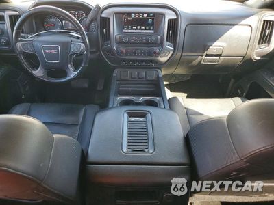 Zdjęcie 8 z 12 samochodu: 2018 GMC SIERRA K1500 SLT VIN:1GTV2NEC8JZ241818 - miniatura
