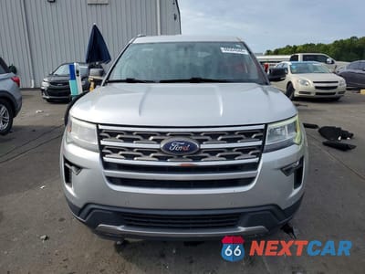 Piąte zdjęcie samochodu w środku: 2018 FORD EXPLORER XLT VIN:1FM5K7D86JGA17771 - miniatura