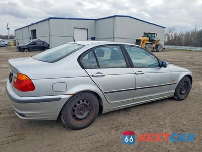 Trzecie zdjęcie samochodu z tyłu: 1999 BMW 323 I VIN:WBAAM3332XKC61046 - miniatura