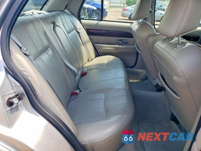 Zdjęcie 10 z 12 samochodu: 2010 MERCURY GRAND MARQUIS LS VIN:2MEBM7FV3AX615278 - miniatura