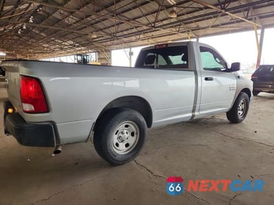 Trzecie zdjęcie samochodu z tyłu: 2016 RAM 1500 ST VIN:3C6JR6DG0GG311896 - miniatura