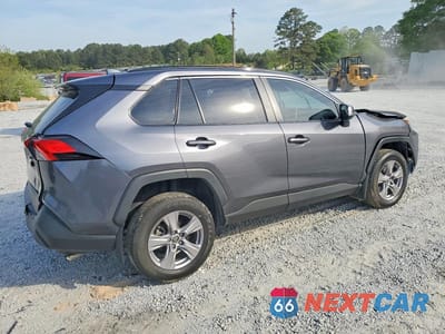Trzecie zdjęcie samochodu z tyłu: 2025 TOYOTA RAV4 XLE VIN:2T3W1RFV8SC304546 - miniatura