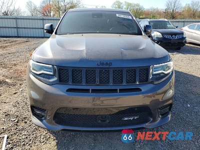 Piąte zdjęcie samochodu w środku: 2021 JEEP GRAND CHEROKEE SRT-8 VIN:1C4RJFDJ1MC561127 - miniatura