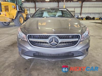Piąte zdjęcie samochodu w środku: 2015 MERCEDES-BENZ CLA 250 VIN:WDDSJ4EB4FN206768 - miniatura