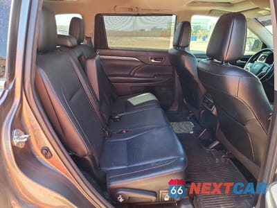 Zdjęcie 11 z 13 samochodu: 2017 TOYOTA HIGHLANDER LIMITED VIN:5TDYZRFH3HS211292 - miniatura