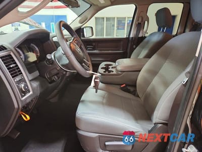 Zdjęcie 7 z 12 samochodu: 2018 RAM 1500 ST VIN:1C6RR7FT0JS200770 - miniatura