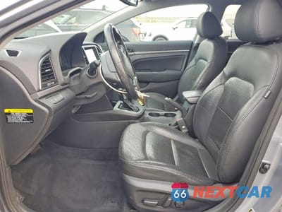 Zdjęcie 7 z 12 samochodu: 2017 HYUNDAI ELANTRA LIMITED VIN:5NPD84LF4HH127897 - miniatura