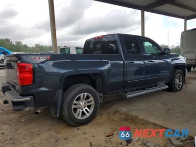 Trzecie zdjęcie samochodu z tyłu: 2018 CHEVROLET SILVERADO K1500 LT VIN:1GCVKREC1JZ195336 - miniatura
