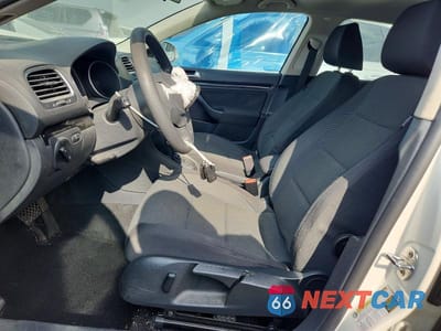 Zdjęcie 7 z 12 samochodu: 2010 VOLKSWAGEN JETTA S VIN:3VWKX7AJ7AM691009 - miniatura