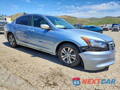 Czwarte zdjęcie samochodu z boku: 2011 HONDA ACCORD LXP VIN:1HGCP2F43BA111204 - miniatura