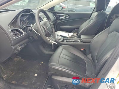 Zdjęcie 7 z 12 samochodu: 2015 CHRYSLER 200 C VIN:1C3CCCCB8FN729642 - miniatura