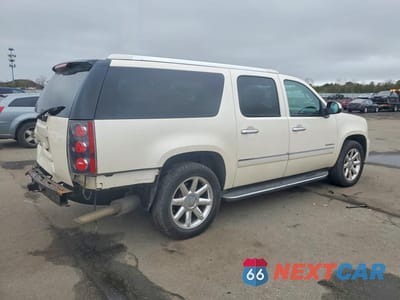 Trzecie zdjęcie samochodu z tyłu: 2010 GMC YUKON XL DENALI VIN:1GKUKMEF7AR138412 - miniatura