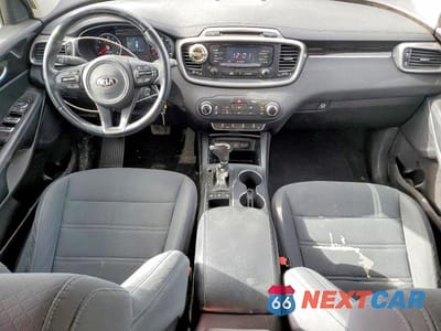 Zdjęcie 8 z 12 samochodu: 2016 KIA SORENTO LX VIN:5XYPGDA37GG026626 - miniatura