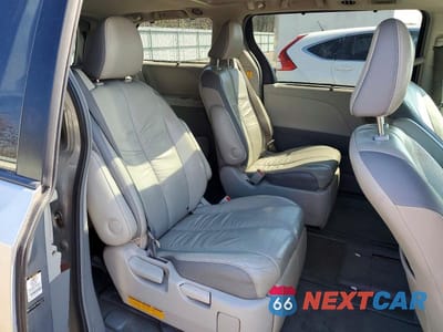 Zdjęcie 11 z 13 samochodu: 2011 TOYOTA SIENNA LIMITED 7-PASSENGER VIN:5TDYK3DC7BS007191 - miniatura