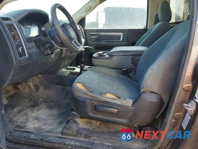 Zdjęcie 7 z 12 samochodu: 2015 RAM 3500 UTILITY / SERVICE TRUCK VIN:3C7WRTAJXFG691019 - miniatura