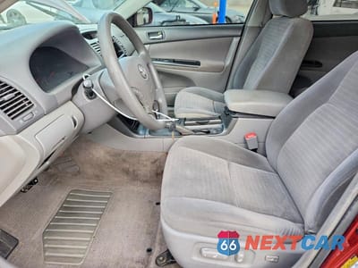 Zdjęcie 7 z 11 samochodu: 2005 TOYOTA CAMRY LE VIN:4T1BE32K85U055723 - miniatura