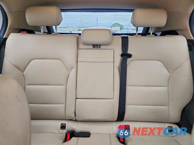 Zdjęcie 10 z 13 samochodu: 2019 MERCEDES-BENZ GLA 250 VIN:WDCTG4EB3KU016631 - miniatura