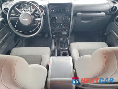 Zdjęcie 8 z 12 samochodu: 2010 JEEP WRANGLER UNLIMITED SPORT VIN:1J4BA3H11AL121067 - miniatura