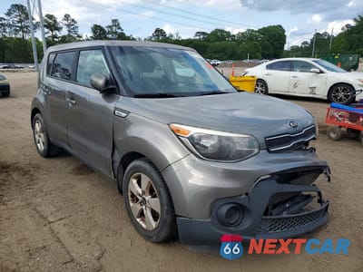 Czwarte zdjęcie samochodu z boku: 2018 KIA SOUL BASE VIN:KNDJN2A26J7602086 - miniatura