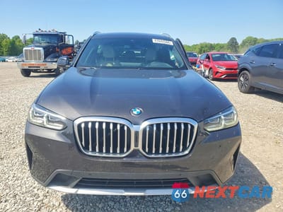 Piąte zdjęcie samochodu w środku: 2022 BMW X3 XDRIVE30I VIN:WBX57DP04NN169868 - miniatura