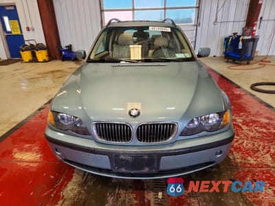 Piąte zdjęcie samochodu w środku: 2004 BMW 325 XIT VIN:WBAEP33474PF04513 - miniatura