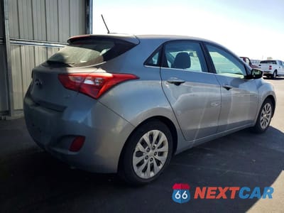 Trzecie zdjęcie samochodu z tyłu: 2016 HYUNDAI ELANTRA GT BASE VIN:KMHD35LH9GU252349 - miniatura