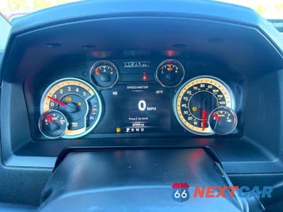 Zdjęcie 8 z 10 samochodu: 2017 RAM 2500 LARAMIE VIN:3C6UR5FL6HG721170 - miniatura