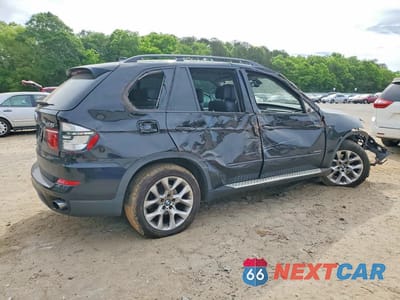 Trzecie zdjęcie samochodu z tyłu: 2012 BMW X5 XDRIVE35I VIN:5UXZV4C50CL991421 - miniatura