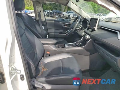 Zdjęcie 7 z 13 samochodu: 2020 TOYOTA RAV4 XLE PREMIUM VIN:JTMC1RFV7LD520646 - miniatura