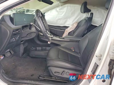 Zdjęcie 7 z 12 samochodu: 2024 KIA EV6 WIND VIN:KNDC34LA2R5194921 - miniatura