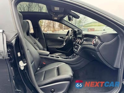 Zdjęcie 9 z 12 samochodu: 2017 MERCEDES-BENZ CLA 250 4MATIC VIN:WDDSJ4GB4HN438383 - miniatura