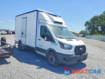 Czwarte zdjęcie samochodu z boku: 2022 FORD TRANSIT T-350 HD REFRIGERATED TRUCK VIN:1FDBW5Z80NKA01637 - miniatura