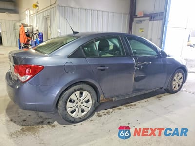 Trzecie zdjęcie samochodu z tyłu: 2013 CHEVROLET CRUZE LS VIN:1G1PA5SG3D7178073 - miniatura