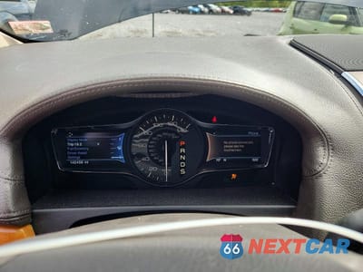 Zdjęcie 9 z 12 samochodu: 2014 LINCOLN MKX VIN:2LMDJ6JK6EBL20110 - miniatura