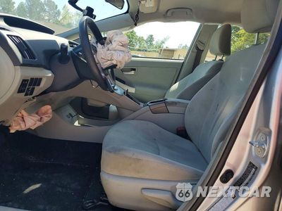 Zdjęcie 7 z 12 samochodu: 2015 TOYOTA PRIUS TWO VIN:JTDKN3DU0F1992345 - miniatura