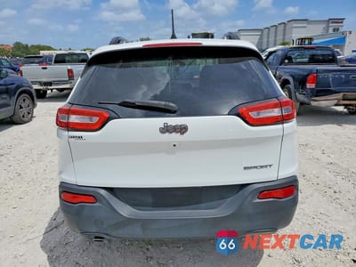 Zdjęcie 6 z 12 samochodu: 2016 JEEP CHEROKEE SPORT VIN:1C4PJLAB6GW234549 - miniatura