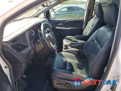 Zdjęcie 7 z 13 samochodu: 2016 TOYOTA SIENNA LE 8-PASSENGER VIN:5TDXK3DC4GS742181 - miniatura