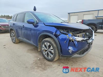 Czwarte zdjęcie samochodu z boku: 2022 NISSAN ROGUE SV VIN:5N1BT3BB9NC686198 - miniatura