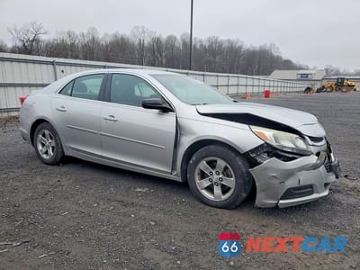 Czwarte zdjęcie samochodu z boku: 2015 CHEVROLET MALIBU LS VIN:1G11B5SL2FU107788 - miniatura
