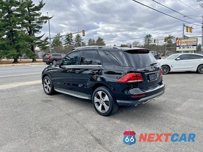 Trzecie zdjęcie samochodu z tyłu: 2016 MERCEDES-BENZ GLE 350 VIN:4JGDA5JB6GA748151 - miniatura