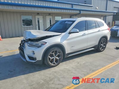2016 BMW X1 XDRIVE28I WBXHT3C37GP881270 - główne zdjęcie licytacji z USA - miniatura