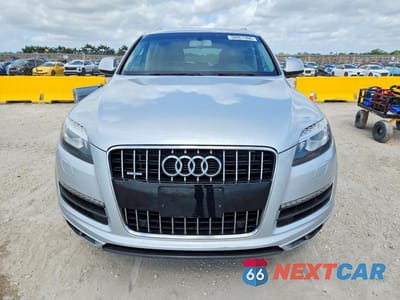 Piąte zdjęcie samochodu w środku: 2015 AUDI Q7 PREMIUM PLUS VIN:WA1LGAFE7FD003345 - miniatura