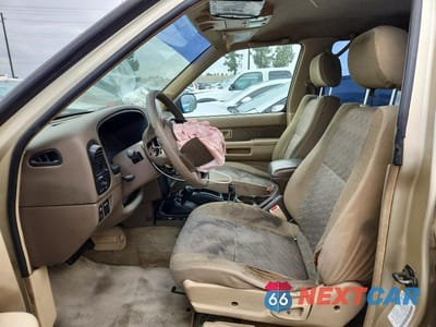 Zdjęcie 7 z 11 samochodu: 1997 NISSAN PATHFINDER XE VIN:JN8AR05Y2VW165484 - miniatura